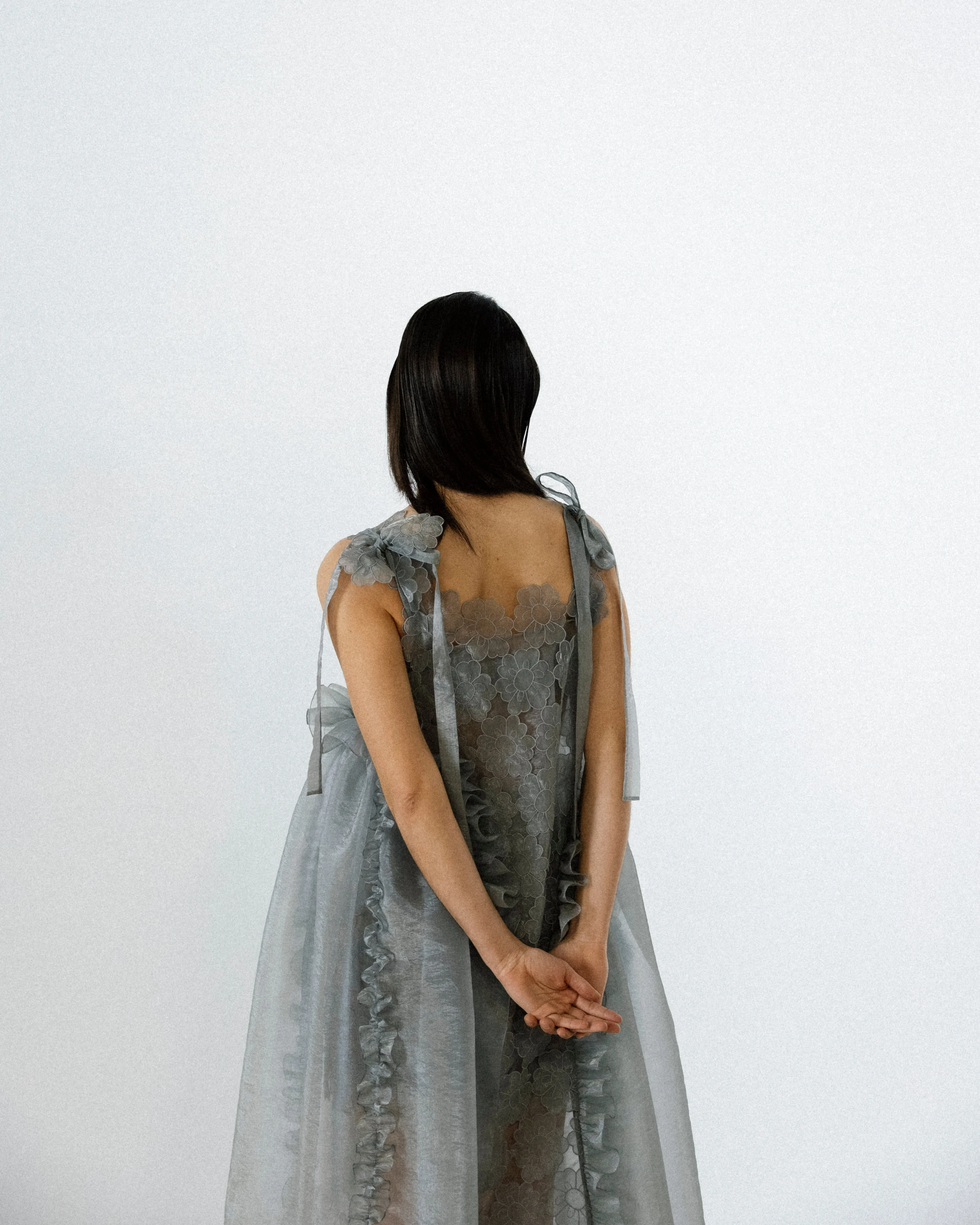 OSWALD | DRESS MAGNOLIA EMBROIDERY GREY