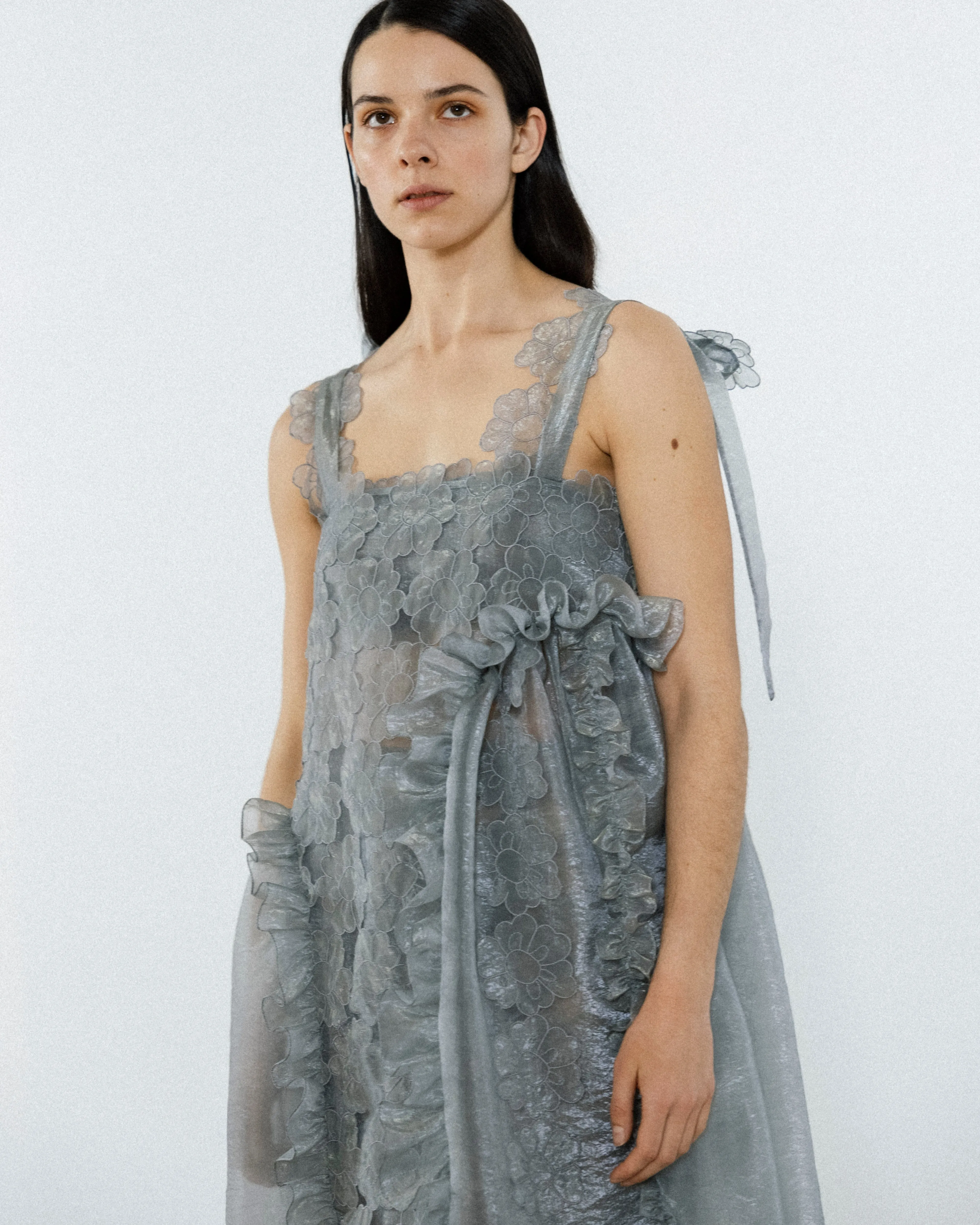 OSWALD | DRESS MAGNOLIA EMBROIDERY GREY