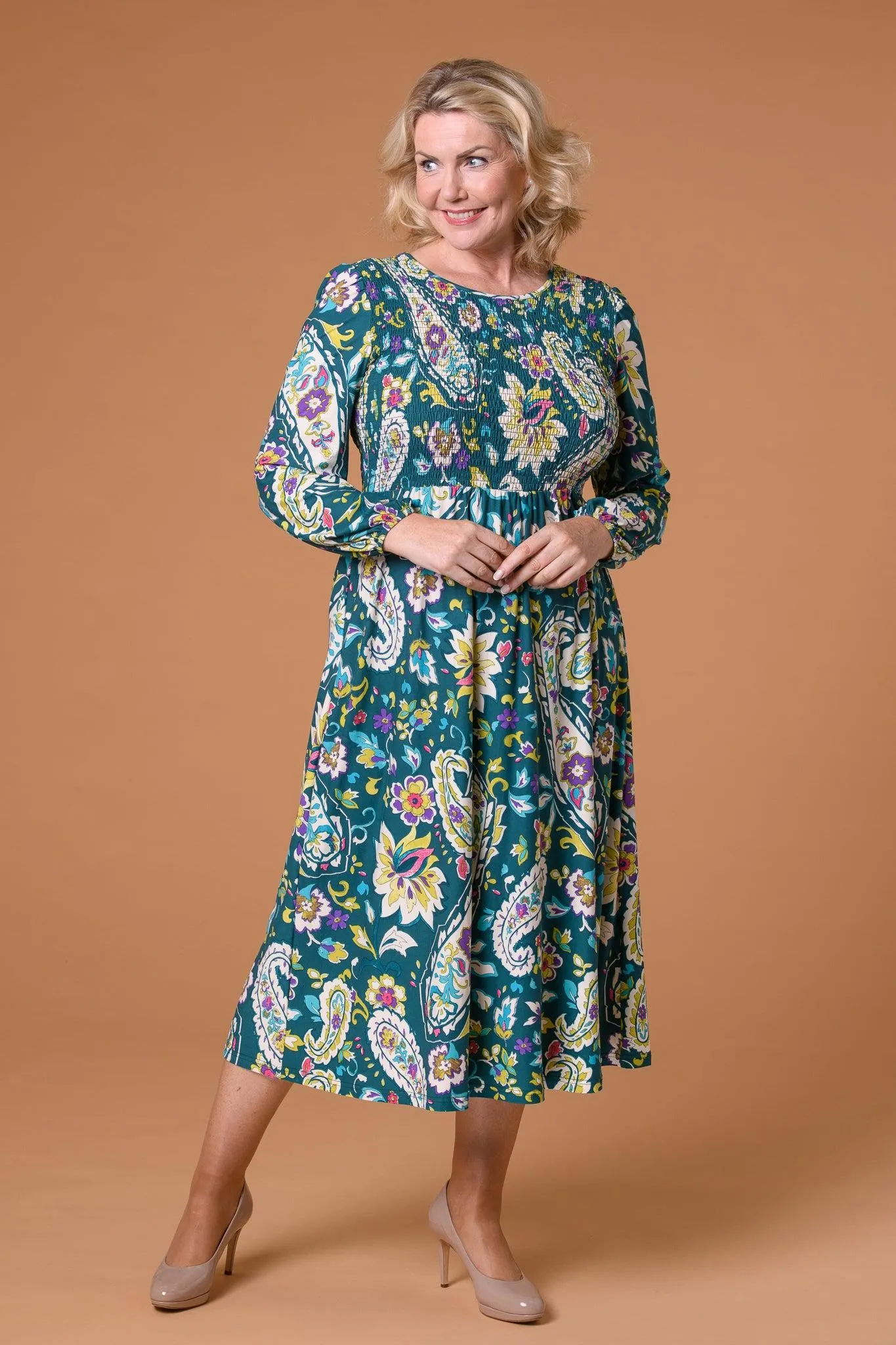 Paisley Shirred Soft Dress in Green