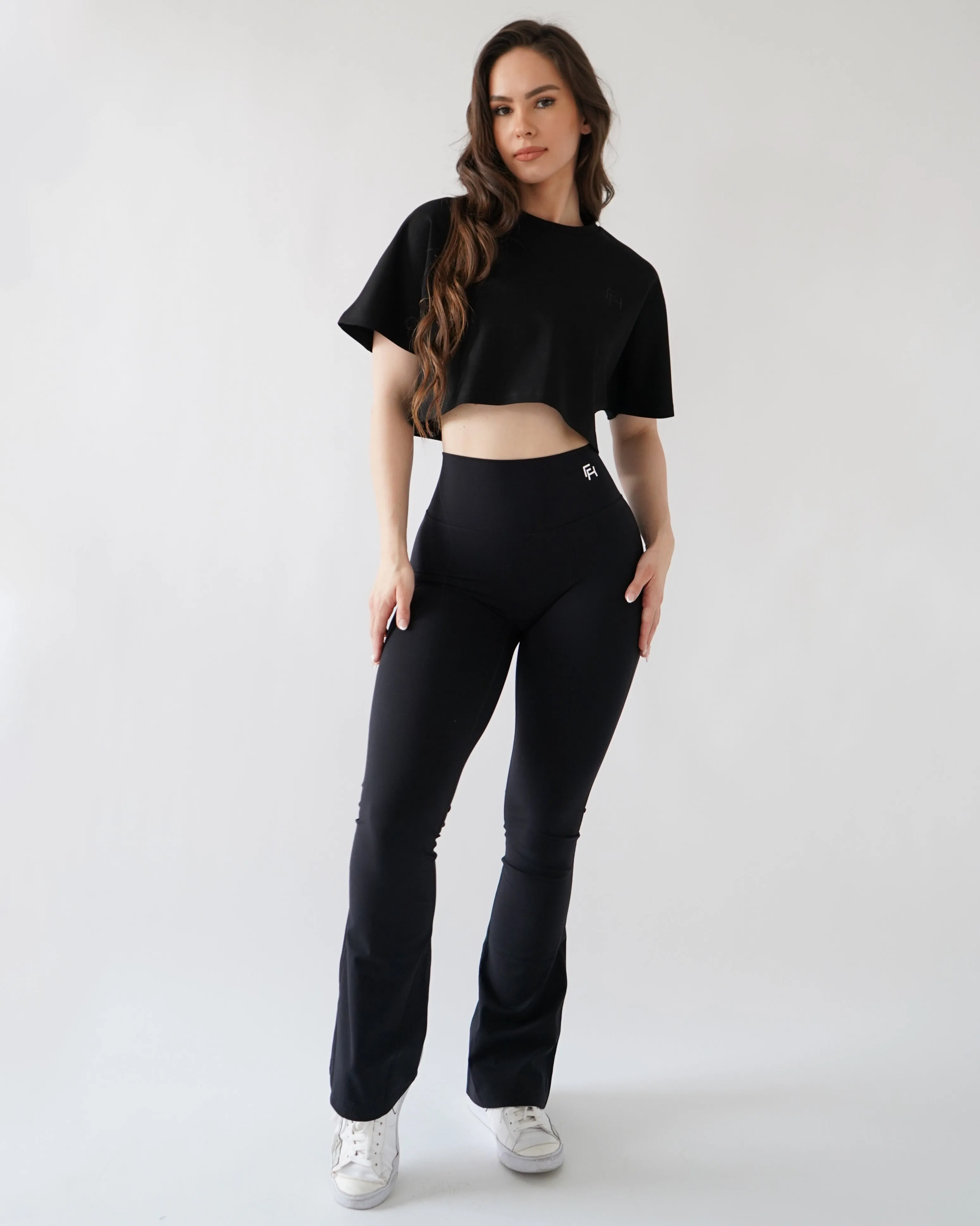 Relaxed Crop Top - Black