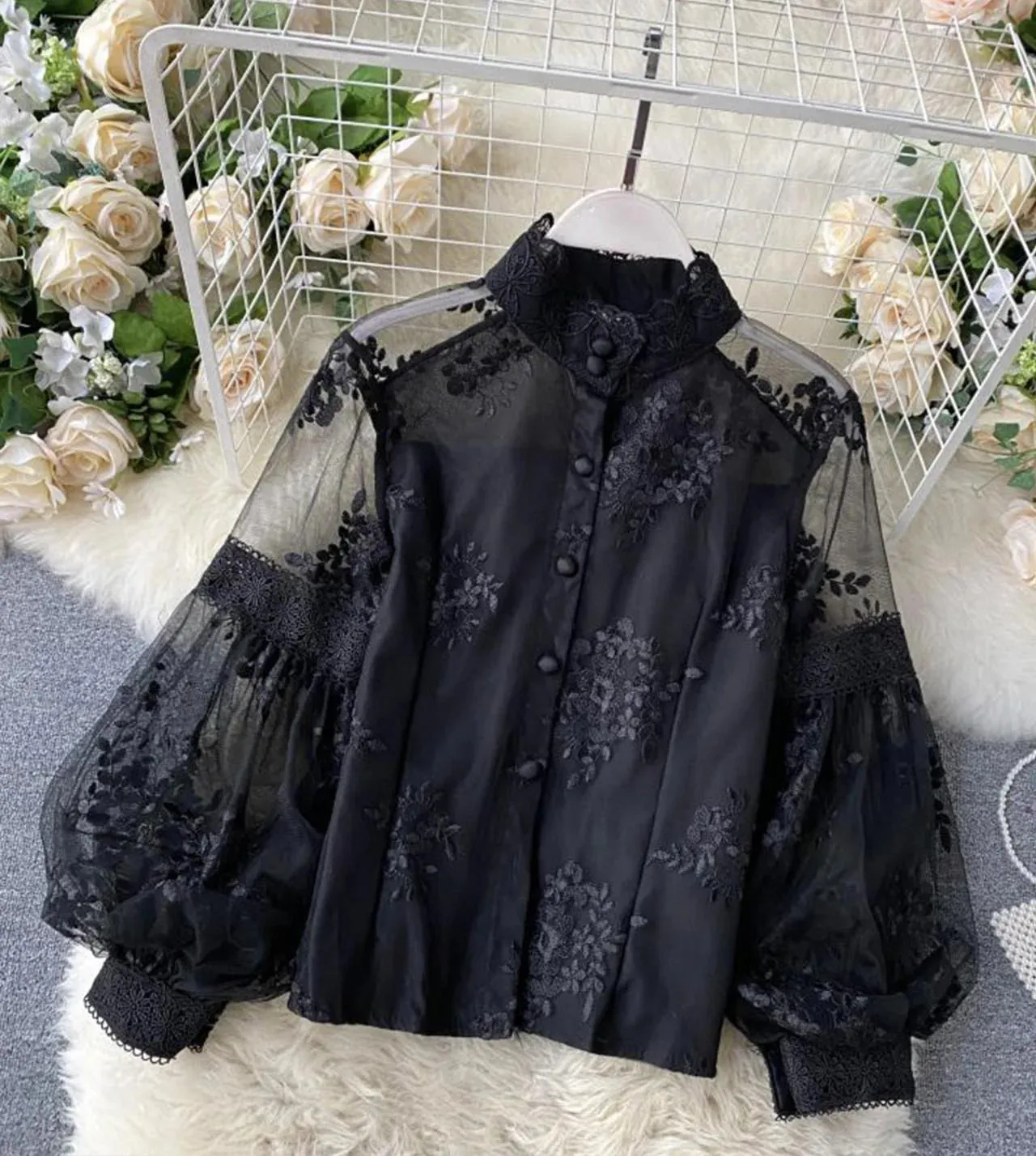 Stylish lace long sleeve tops        S2531